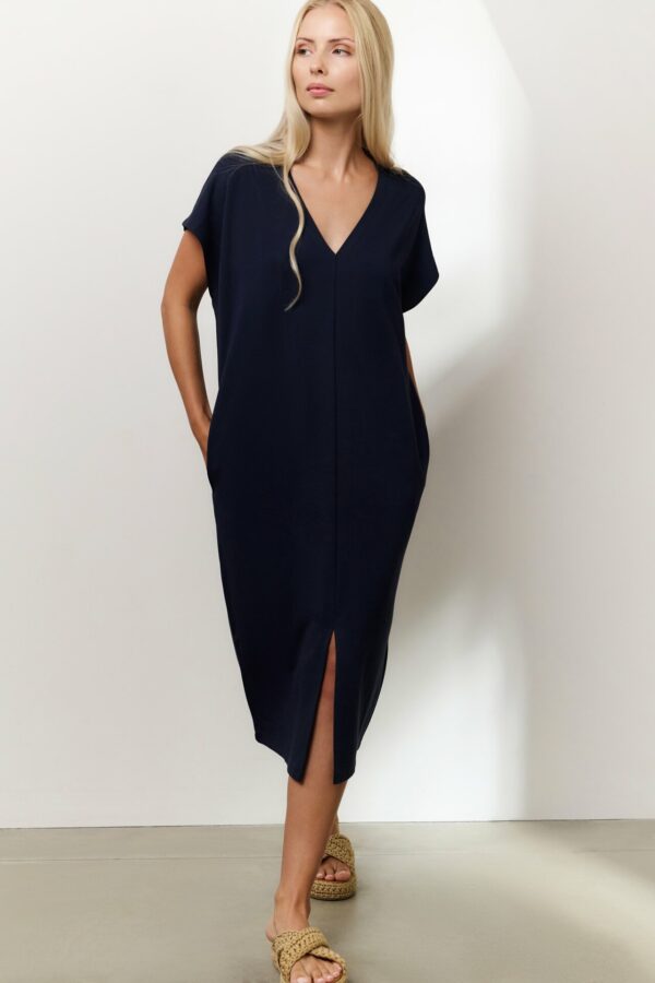 Yaya Kleid mit V-Ausschnitt, TOTAL ECLIPSE BLUE – Bild 2